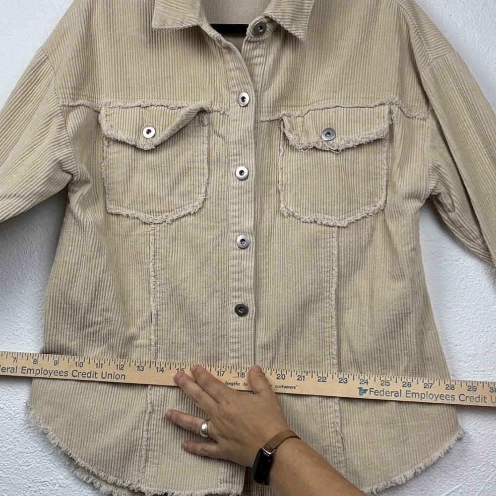 New In Beige Corduroy Shacket - M - Raw Hem Button Down Boho Western - Picture 5 of 14